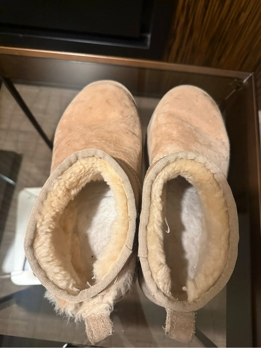UGG Tan Suede Shearling-Lined Ankle Boots Women’s Size 8 Damaged